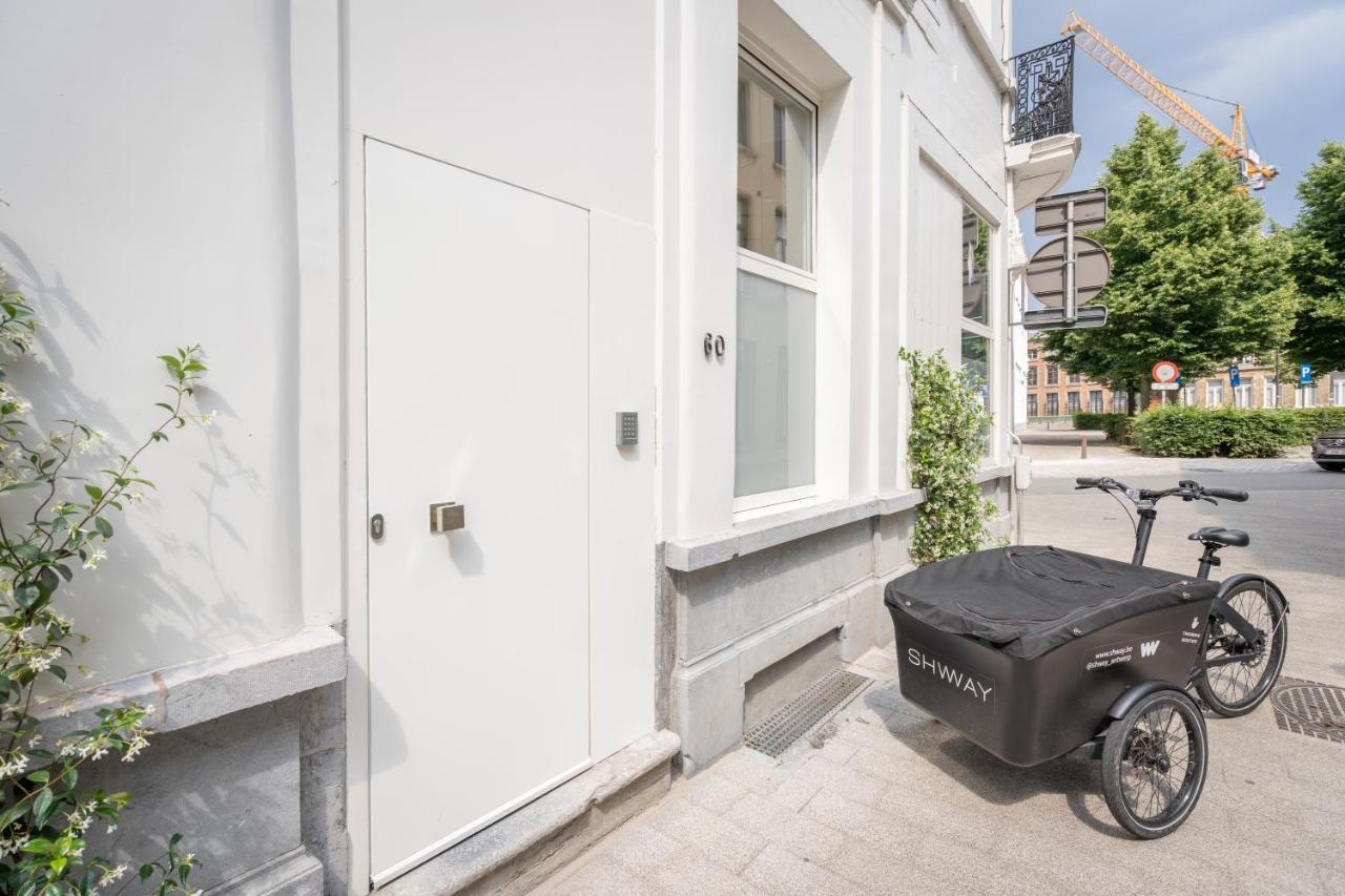 Shway - The Suit Antwerpen Bagian luar foto